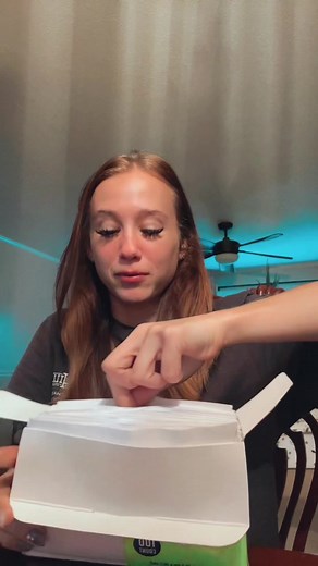 These are getting to hard to pull out now #fyp #waitress #tips #envelopes