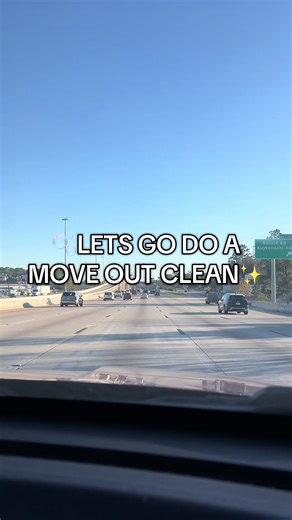 Move out clean! They still had a few things they needed to move but we still got the job done🥰 #homedecor #cleantok #faithbasedbusiness #vlog #dayinmylife