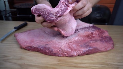 How to Smoke a Brisket (Preparation, Trimming, Cooking Time/Temp, Slicing and More)