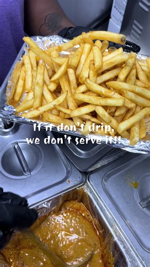 If it don’t drip… we don’t serve it. 💧🔥 At Beyond Flavor, dry plates don’t leave this truck. We’re talking Henny sauce dripping. Cajun butter running. Cheese pulling. Flavor falling off the fork. If it ain’t messy… If it ain’t saucy… If you don’t need extra napkins… It ain’t us. We don’t do bland. We don’t do basic. We don’t do light-handed portions. We do drip. Period. 😌 📍 2301 San Pedro Ave 📞 832-930-6224 | 210-278-8866 #BeyondFlavor #HoodLuxury #IfItDontDrip #SanAntonioEats