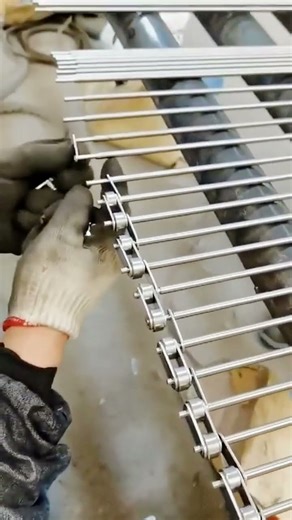 cool technique for installing conveyor chains #shorts