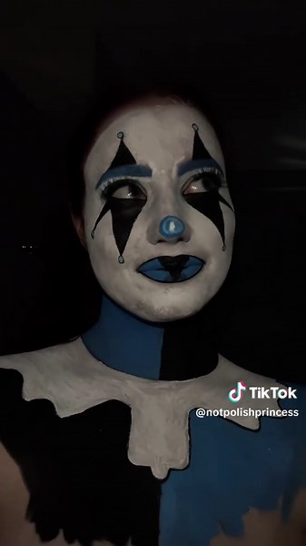 Stunning Harley Quinn Clown Makeup Tutorial