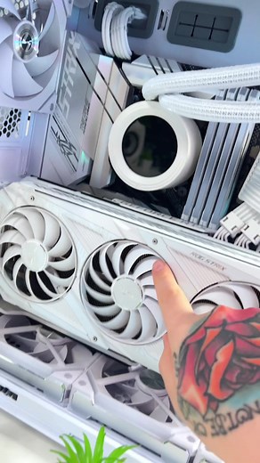 Ultimate Gaming Setup - Tornado R3 Gaming PC Specs