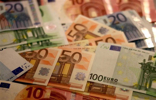 Πληρωμές συντάξεων: Πότε θα δείτε χρήματα στον λογαριασμό σας πριν την ώρα τους - ΤΑ ΝΕΑ
