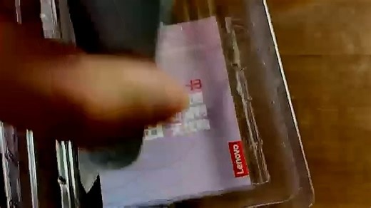 希捷 Backup Plus 便携硬盘，一见钟情的设计颜值，3秒极速传输，出差旅行数据随行无忧，静音节能更安心。