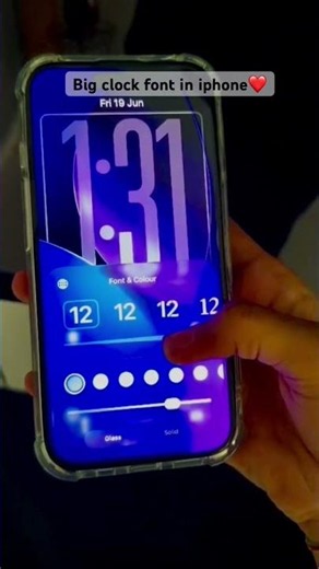 IOS 26 big clock font in iphone lockscreen !♥️ #shorts #iphone #ios26 #features
