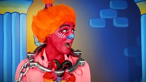 Trolls Poppy and Branch Kiss with True Colors. Totally TV - Coub