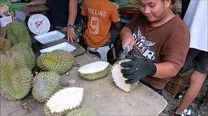 10K views · 140 reactions | Durian fruits in Thailand are known for...
