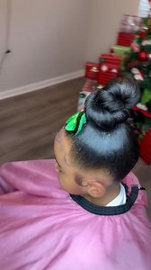 Mamacita Bonita got my baby feeling herself with her kid friendly knot and I must say she’s soooo BEAUTIFUL🤞🏾💕 #hairfashion #hairstyles #KidFriendly #kidstyle #girlsgeneration #cutiepie | Whitney Adams