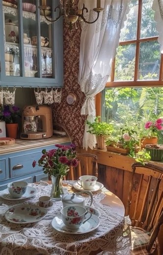 Get inspired by stunning kitchen and dining table designs that blend comfort and elegance. Whether you're planning a renovation or just refreshing your space, these ideas will elevate your home. #homeinspo #homedecor #kitchenideas #diningroomdesign #interiorinspiration #stylishhomes #modernkitchen | Kitchen & Laundries