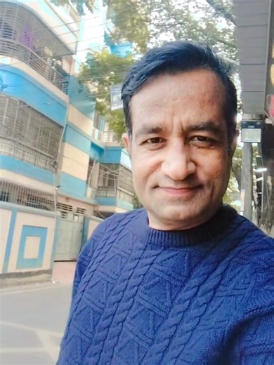 Replying to @abidaislam526 খালেদা জিয়ার মৃত্যু তে আজ ছুটি ঘোষণা হওয়াতে আজ আমার সহ সবার অফিসই এখানে বন্ধ রয়েছে।কমেন্ট করেছে আমার একটা ছোটো আপু, ওর বাসায় যাবার জন্য যেহেতু আজ ছুটি সেজন্য। কিন্তু আপু আজকে বনানী যেখানে আমি থাকি সেখান থেকে তোমার বাড়ি কেরানিগঞ্জে যাবার মতো সকল গাড়িই বন্ধ...। তাই ইনশাআল্লাহ পড়ে যাবো যেহেতু এখন আমি ঢাকাতেই জব নিয়েছি সেহেতু অসুবিধা হবে না যেতে এবং তোমার হাতের মজার সব রান্না খেয়ে আসবো 🥰😁 #creatorsearchinsights #foryoupage #foryou #viral #khulna