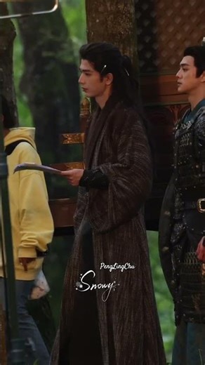 4.20 #zhanglinghe while holding the script waiting for the take again 😍 #guiluan #reuters #cdrama