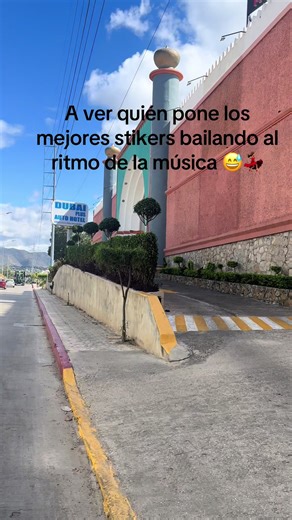 Baile con stickers al ritmo de María Salomé