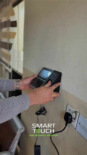 في إطار التزامنا بتقديم أحدث الحلول التقنية، أنهت شركة اللمسة الذكية للتكنولوجيا بنجاح عملية تجهيز وتركيب أجهزه بصمة الدخول الذكي عدد ٤ أجهزة إلى الجامعه التقنية الوسطى (المعهد الطبي التقني ) بغداد / المنصور ‏Iface 900 Plus، مع تدريب كامل للموظفين على استخدام الاجهزه وربطها ببرنامج BioTime لإدارة الحضور والانصراف. كما تم توقيع عقد الضمان والدعم فني لمدة سنة كاملة يشمل: • ✅ تركيب الجهاز وبرمجته وفق متطلبات العمل. • ✅ ربط النظام مع برنامج البايو تايم لإدارة الحضور والانصراف. • ✅ تنفيذ جميع المهام 