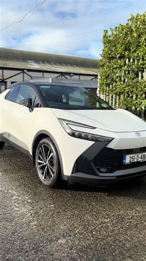 🤍2025 Toyota CHR SOL🤍 €39950 2.0 petrol plug in hybrid Top spec Irish jeep ☘️ One owner from new 13,353 kms Tax 12/26 €140 road tax *Viewing of this jeep is strictly by appointment as is kept offsite* Features include Panoramic sunroof Apple car play/ android auto Multi function steering wheel Front and rear parking sensors Reverse camera Heated steering wheel Heated seats Electric drivers seat ISOFIX Power tailgate Cruise control Plus so much more ! Trade in’s welcome Finance arranged Car com