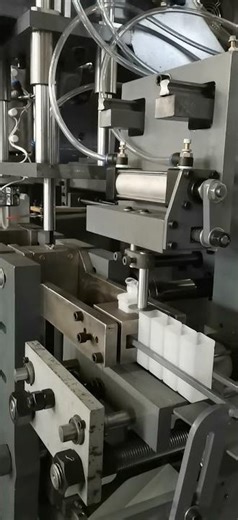 Fully automatic semi-hydraulic (hydraulic + pneumatic) dual-station 1-cavity #blowmoldingmachine