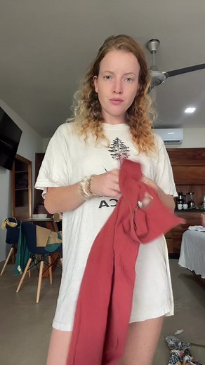 How’s your pause game? 🧐#postergirljumpsuit #postergirl #redhead #modeling #challenge #cutegirl