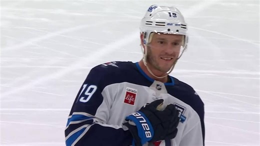 Gotta See It: Jonathan Toews honoured in his return to Chicago