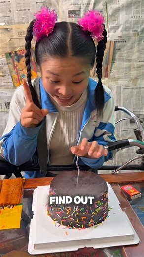 Amelia stole Grandpa's bday cake and ate it 🤯~mini wood toy- woodworking art skill/wood hand #shorts