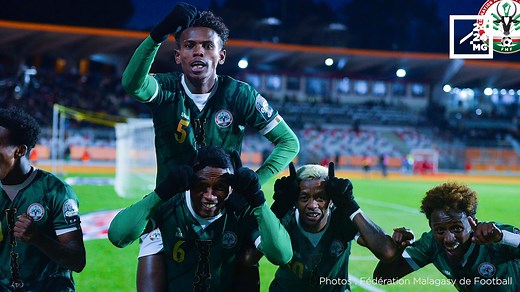 12K views · 2.1K reactions | FOOTBALL – Les Barea à un match d’une...