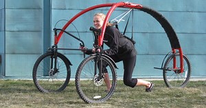 StreetFlyer: hang-gliding on three-wheels