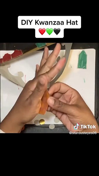 Kwanzaa Hat Craft for the Holidays
