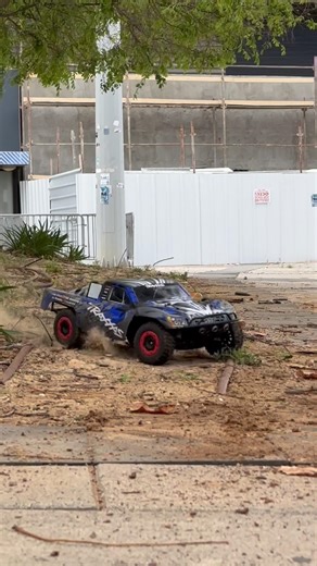 Traxxas Slash got muddy 🚙 #rc #car #rccar #traxxas #traxxasslash