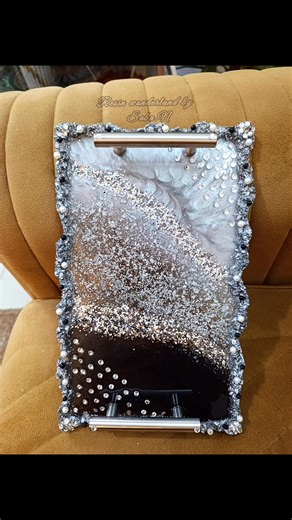 Black and silver resin tray collection Resin decorative trays to enhance the look of your tables 🏵️ Any design in any color can be customized For orders and info drop a message on 03329267527 🇵🇰🌹 #resintrays #resintray #resintraysandcoasters #resintray #resıntray #resintray #resinartwork #resinart #resinpakistan #resinartists #pakistanibrands #resinepoxi #resincraft #pakistanibrands #resincraft #resin #resintray #resincraft | Resin Wonderland by Saba Najaf