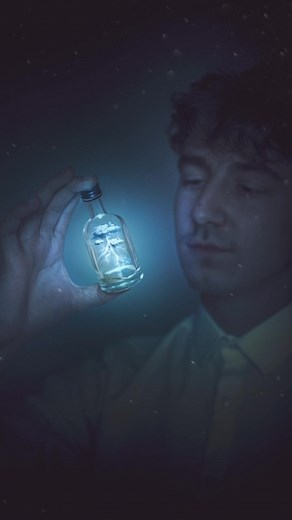 Lightning in a Bottle: Create Stunning Picsart Edits with AI