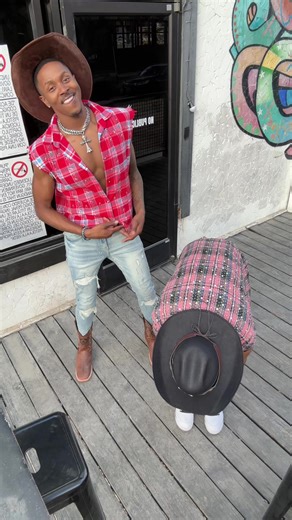 First rodeo 🔥! The diamond takes Houston 🤧 ft @7yr1c 🎶 😭 | Rodeo