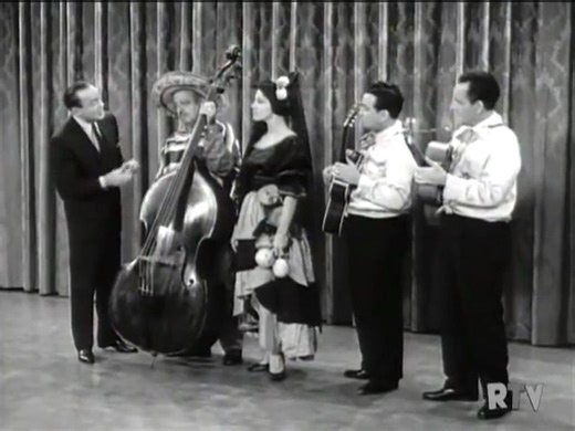 1.1M views · 10K reactions | I had posted, a while back, a Newer version of this Classic Sketch. Here's a Version from the late 50's, early 60's. Jack Benny & Mel Blanc had perfected this sketch, the Si, Sy, Sew, Sue Sketch It's all in the timing | The Sunday Morning Gospel Show | Facebook