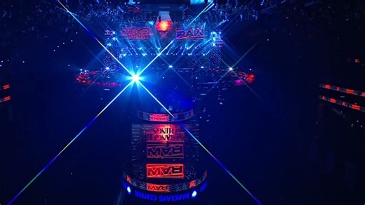 【WWE】怪奇物语联动开场，一切都颠倒了！