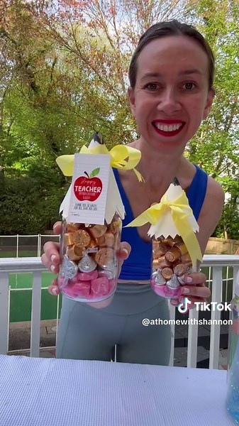 3 EASY TEACHER GIFT IDEAS!! ✏️ SAVE THIS AND TAG YOUR FAVORITE TEACHER BELOW!! ✏️ These are great for end of the year gifts or teacher appreciation week!! Just a little extra special and super easy to make!! #teachergifts #teachergift #teacherappreciation #teacherappreciationweek #endofyeargifts #teachergiftideas #momsoftiktok #learnontiktok