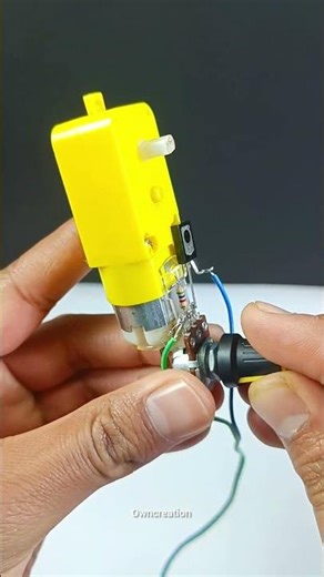 DC motor speed control circuit