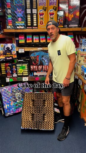 @houseoffireworksdyer | Cake of the Day: Bite of Death 🐍260 shots. #pyro #pyrotechnics #firework #fireworks💥 #fireworkshow #fireworksdisplay #boomboompow... | Instagram