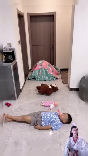 Eating the toys 🧸 😱🥶#toy #toys #toysforkids #toyoftiktok #funnytoy #fyp