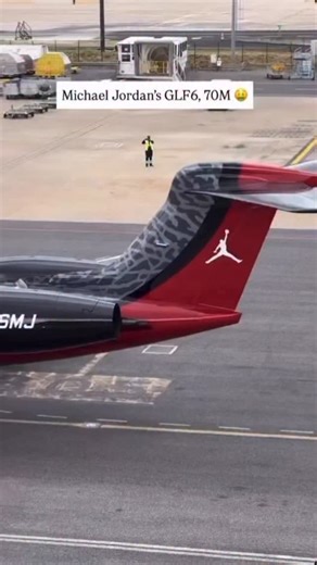 18K views · 3K reactions | Michael Jordan’s Private plane, landing in style  #TheSource #HipHop #Culture #MichaelJordan | The Source Magazine | Facebook