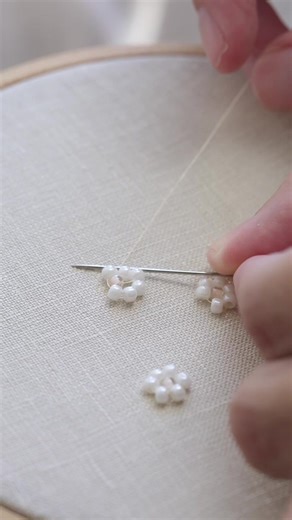 Bead Embroidery Flower Tutorial: Step-by-Step Guide
