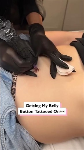She literally TATTOOED a belly button😱 #tattoo,#bellybuttontattoo, #medicaltattooing,#realismtattoo