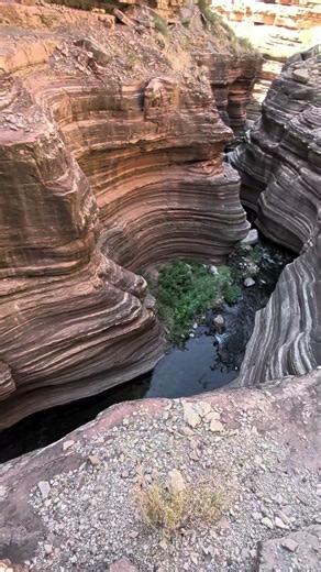 The magical Deer Creek Narrows. Grand Canyon. Backpacking to Deer Creek.