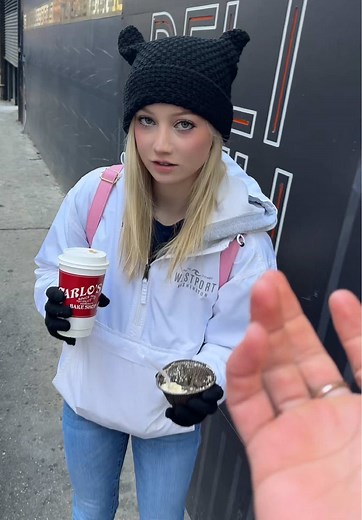 New Year's Kisses in New York: A Romantic Moment