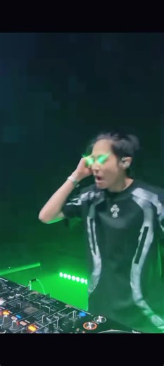 DJ Panda dan Ragam Gifhnya yang Menghibur