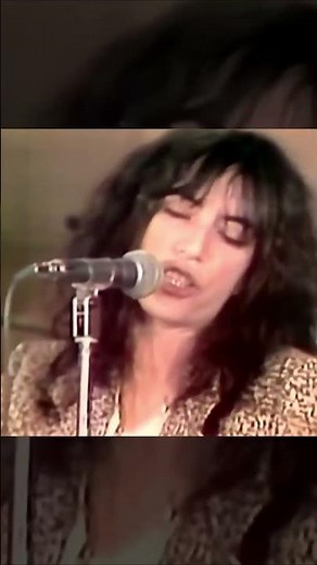 Patti Smith Group - New York City, USA - Because the Night - 1978