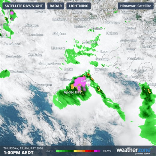 This radar loop shows the intense rainfall over a relatively small area, which caused flash flooding in Wye River and other locations along Victoria's Great Ocean Road on Thursday, January 15, 2025. 💧 Mt Cowley, about 10km inland, received an incredible 175mm of rainfall in six hours. ⚠️ Floodwater may be deeper or faster flowing than it looks. Never drive, ride, walk, or play in floodwater. | Weatherzone