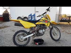 Suzuki DRZ 125 Maintenance Oil Change and Wheelies!!