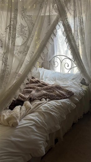 Coquette Canopy Bed Ideas for a Dreamy Bedroom