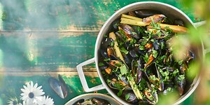 Thai-style Coconut Mussels