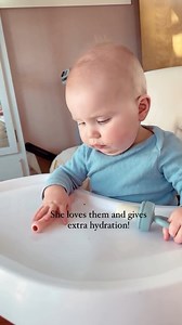 Teething can be rough for babies and exhausting for parents 🤍 If your little one is cutting a tooth and clearly uncomfortable, these gentle and natural options can bring real relief. Some of my favorite teething helpers 👇 Silicone teething sticks Affordable, easy to grip, and you can chill them in the fridge or freezer for extra soothing Frozen breastmilk popsicles Comforting, cooling, and a great way to add hydration during teething days Cold or frozen fruit Perfect for babies who are eating 