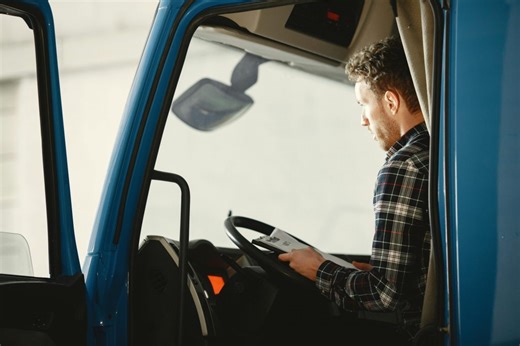Newcomers driving Canada’s trucking industry forward: from behind the wheel to business ownership