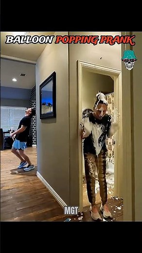 Hilarious 😆! Funniest Ballon Pop #shorts